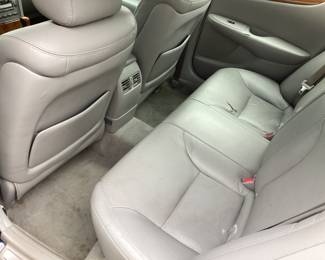 2005 LEXUS ES330 4 DOOR SEDAN, GOOD RUNNING CONDITION, 90% TREAD ON 4 TIRES, PREMIUM SOUND, SUNROOF, 5 SPEED AUTOMATIC, HAS DAMAGE TO THE FRONT BUMPER, REF. PICS. VIN: JTHBA30g955131733
Miles: 179509
Engine: 3.3 LITER V6
Color: DARK BLUE