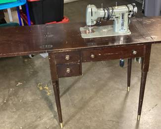 VTG. SEWING TABLE w NECCHI SEWING MACHIN