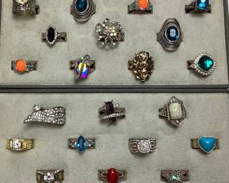 ASSORTED RINGS