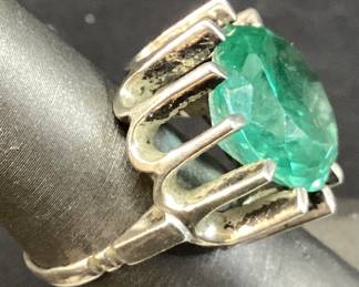 MEXICAN STERLING GREEN STONE RING
