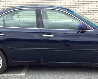 2005 LEXUS ES330 4 DOOR SEDAN, GOOD RUNNING CONDITION, 90% TREAD ON 4 TIRES, PREMIUM SOUND, SUNROOF, 5 SPEED AUTOMATIC, HAS DAMAGE TO THE FRONT BUMPER, REF. PICS. VIN: JTHBA30g955131733
Miles: 179509
Engine: 3.3 LITER V6
Color: DARK BLUE