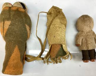 EARLY NATIVE AMERICAN INDIAN SKOOKUM DOLLS & RATTLE
