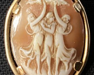 14KT YELLOW GOLD 3 GRACES CAMEO BROOCH