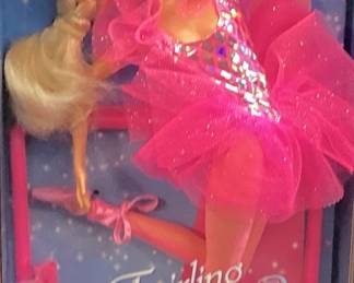 1995 TWIRLING BALLERINA BARBIE DOLL, NIB