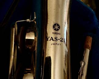 Yamaha saxophone YAS-21