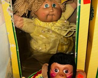 More cabbage patch dolls
