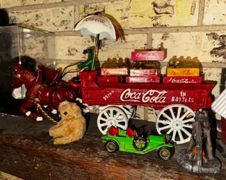 Cast iron Coca-cola wagon 