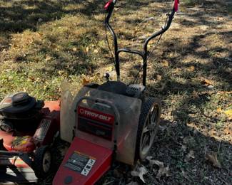 Troy Bilt rolling string weed eater