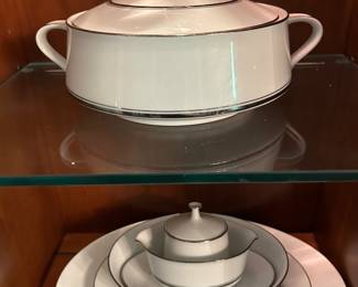 Noritakw serving pieces 