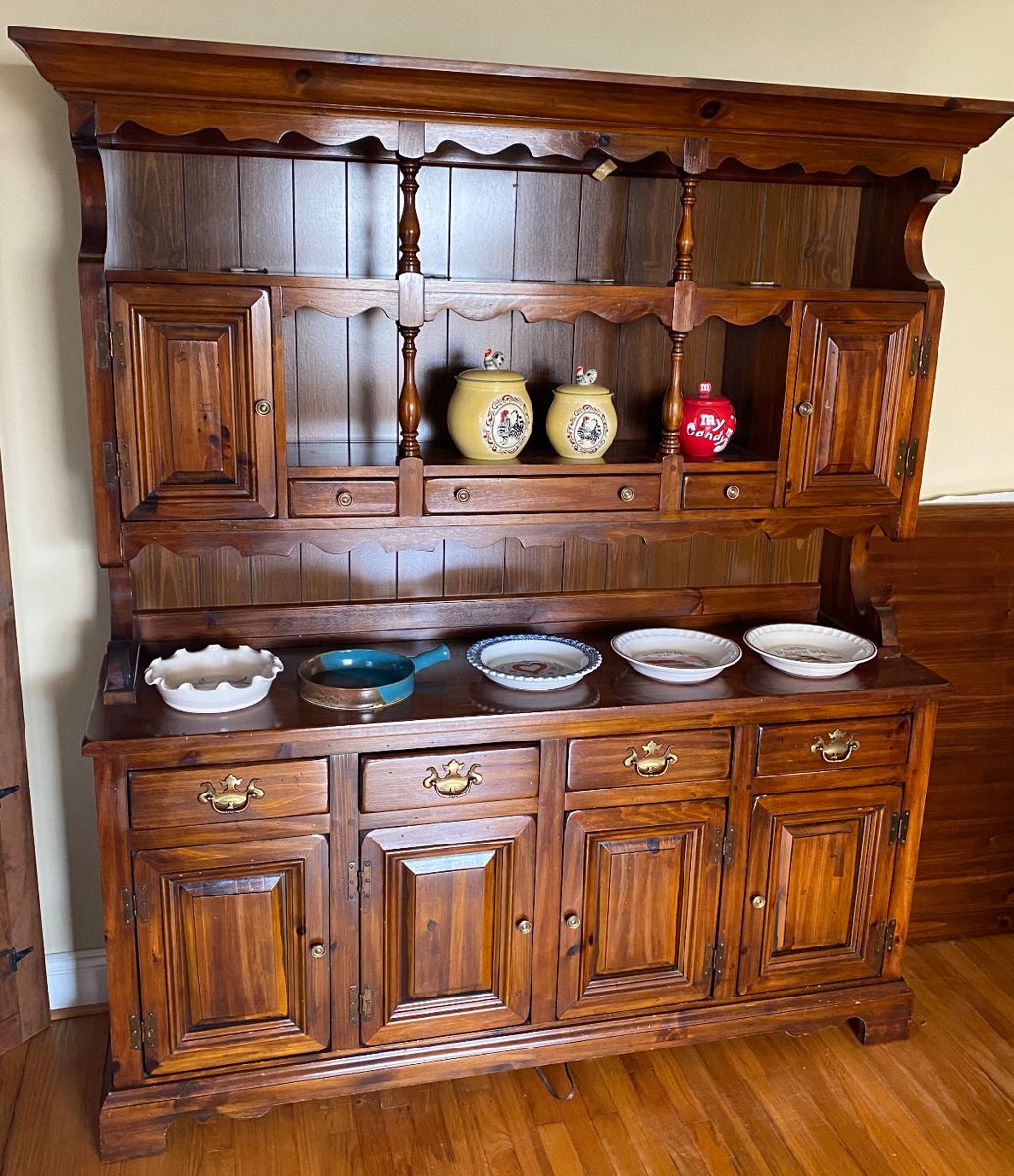 Large Dining Hutch