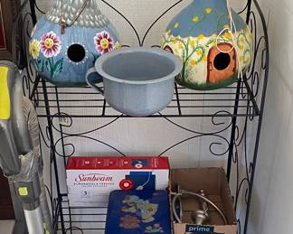 Wire Rack/Bird Houses