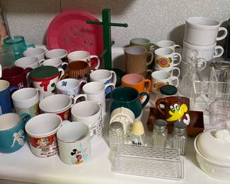 Assorted Kitchenware