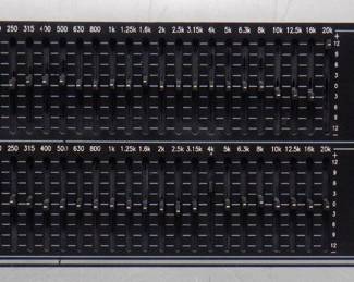 LT OF 2 ELECTRONICS INCLUDING SNELL & WILCOX MDD2000, MORE