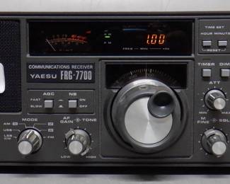 YAESU FRG-7700 COMMUNICATIONS RECEIVER
