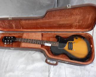 EPIPHONE JR GUITAR IN CASE