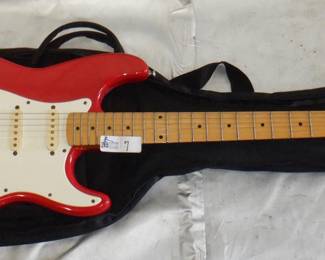 FENDER SQUIRE STRAT KOREA GUITAR IN CASE
