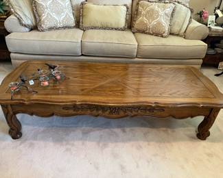 Thomasville French Country Oak Coffee Table 