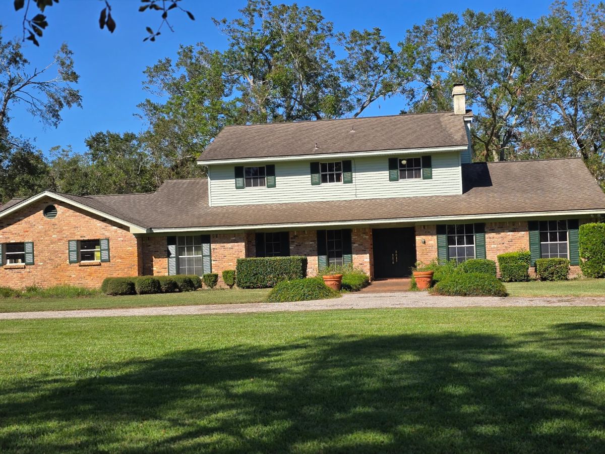 2 Story House and Garage Full. Ww will be adding more pictures!