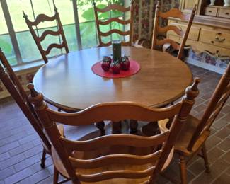 Dining Table With 2 Leaves Out