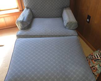 Vintage Chair With Ottamon 