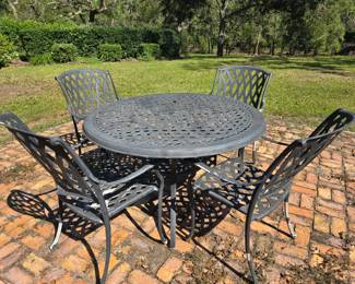 Patio Table and 4 Chairs