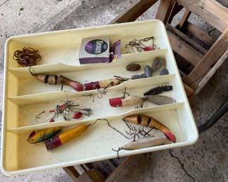 Vintage fishing plugs