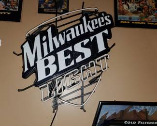Just ONE of SEVERAL Lighted Beer Signs