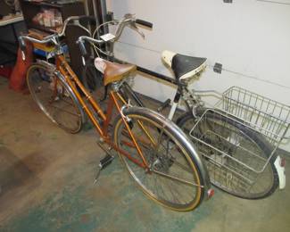 Vintage men's and women's bikes