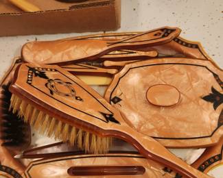 Vintage beauty matching set