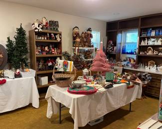 Looking into the Seasonal room