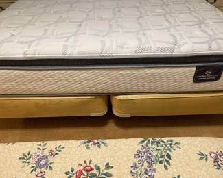 Split base with King mattress