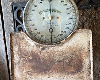 Vintage Healthy Meter Scales
