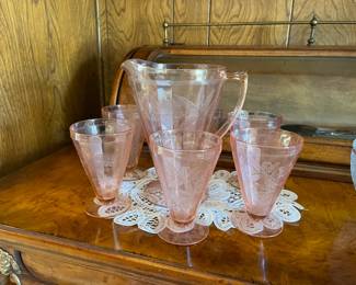 Pink depression glass, pitcher and 6 glasses "Poinsettia" by Jeannette circa 1930