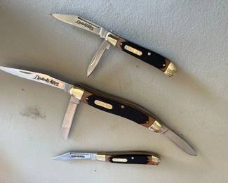 Shrade pocket knives in the showcase