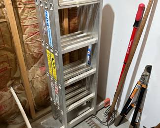 Extension ladd er and garden tools