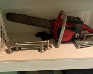 Chain saw.