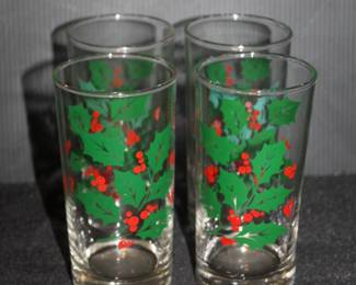 Holly Christmas glasses