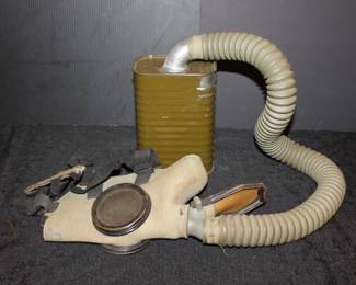 WW2 Gas mask and bag