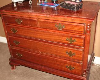 mahogany four-drawer chest