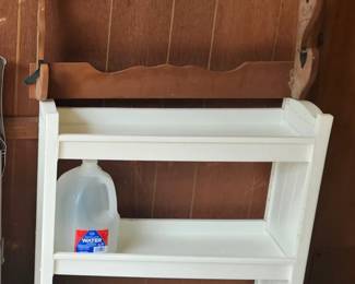 Garage - plastic Shelf & gun rack 