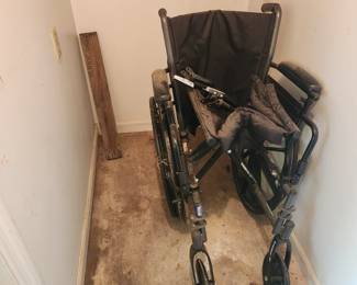 Garage - wheel chair