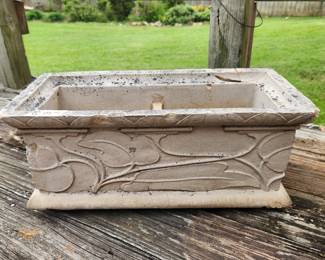 Smaller concrete planter