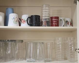 Glasses & cups 