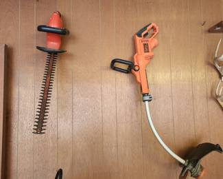 Garage - hedge trimmer - weedeater