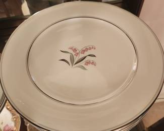 Noritake "Crest" china w/56 pieces