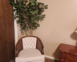 2nd chair - match to previous chair 