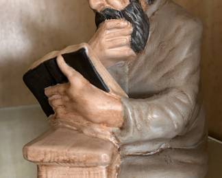 Judaica Reading  Rabbi 