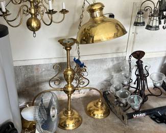 So many light fixtures!!