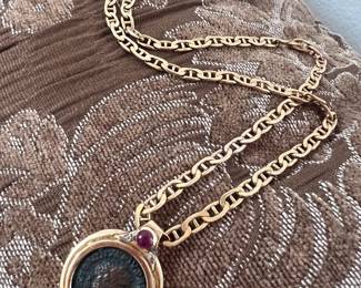 Gorgeous Italian medieval 14kt necklace 
