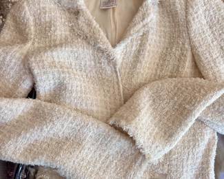 Gorgeous Chanel boucle ivory jacket